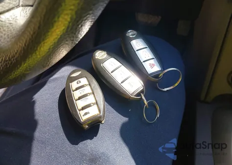 2011 Nissan Rogue Sv z USA, uszkodzony, nr VIN JN8AS5MV3BW307751